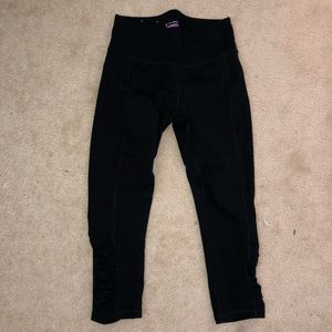 cropped black leggings